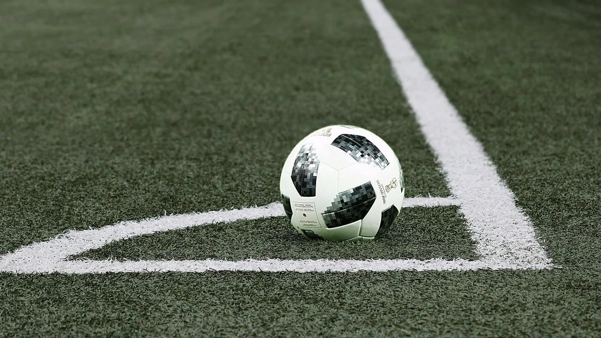 威尔金森威尔士冲击世界杯：防守稳定性与失误控制成关键